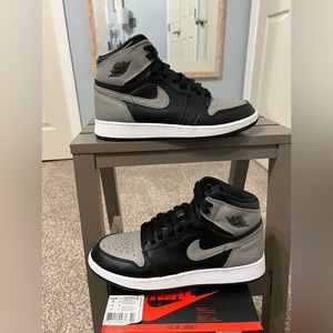 Air-jordan-1-retro-high-shadow-2018-gs